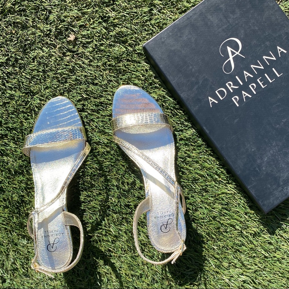 NWT Adrianna Papell gold metallic snake low 1” 1 inch heel wedding shoes